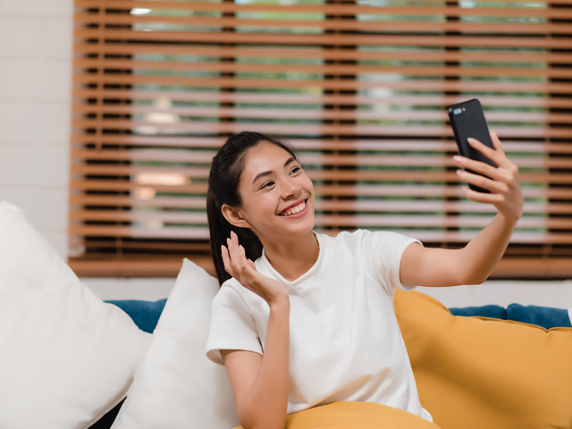 Купете Instagram мнения