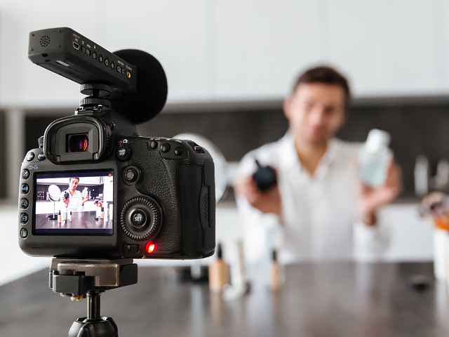 How can small business owners use Instagram in 2021?